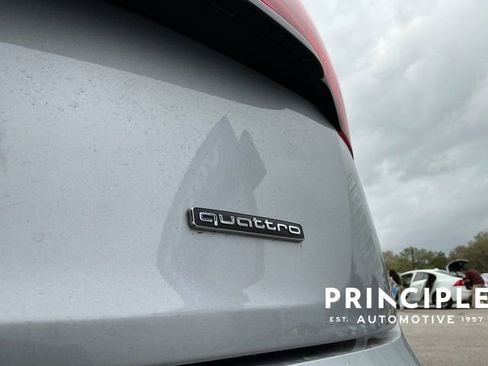 Used 2023 Audi Q5 e Prestige w/ Prestige Package image 13