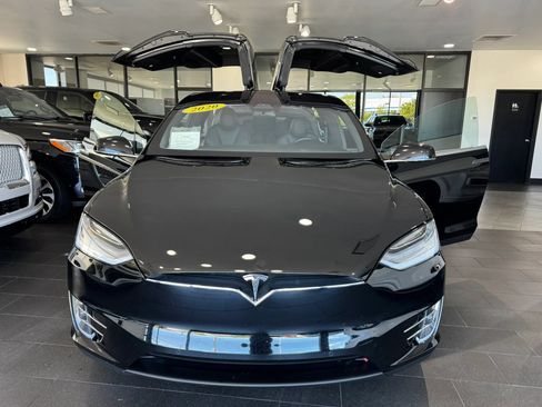 Used 2020 Tesla Model X AWD/4WD image 9