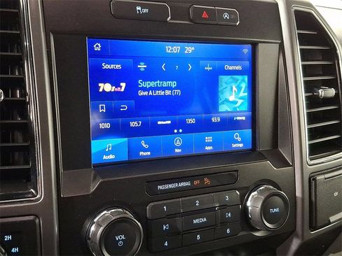 Used 2020 Ford F150 XLT w/ Equipment Group 302A Luxury image 3