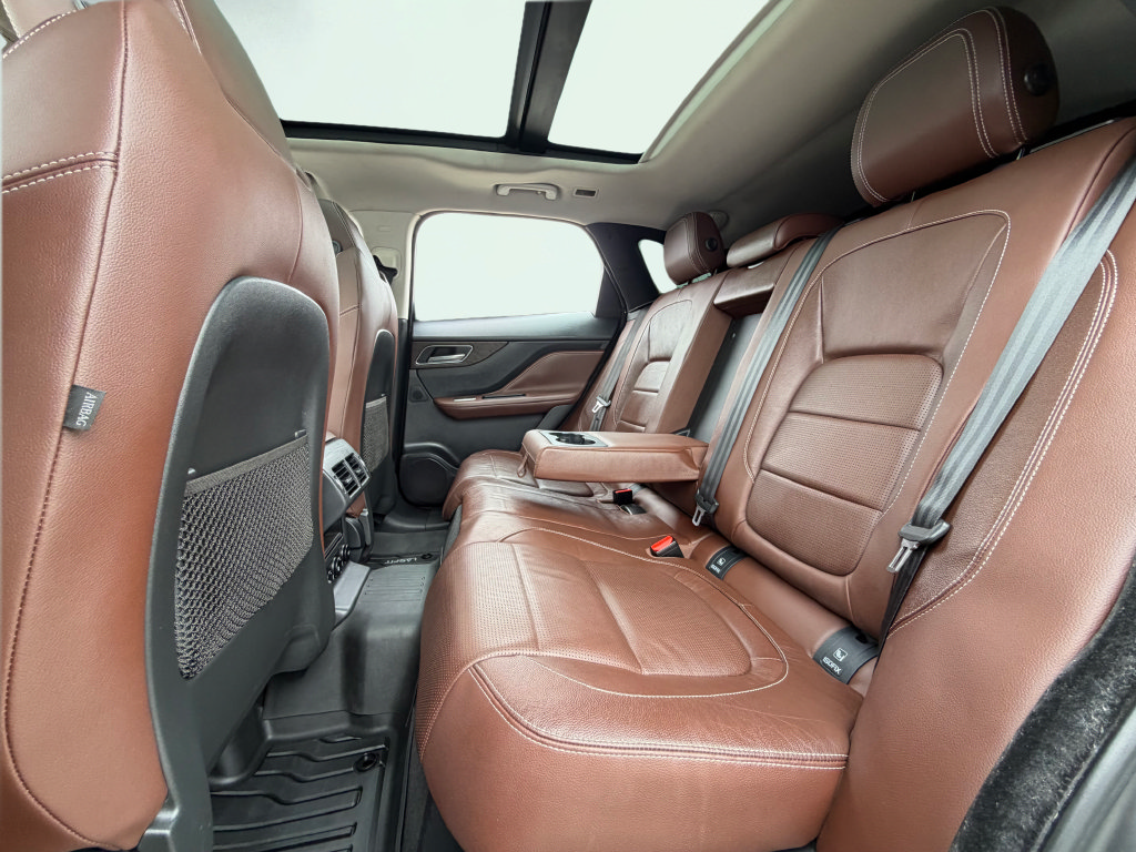 Used 2017 Jaguar F-PACE S AWD/4WD image 39