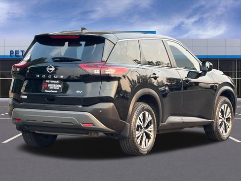 Used 2023 Nissan Rogue SV FWD image 4