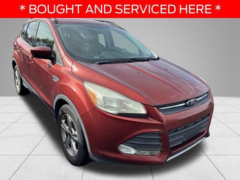 Used 2015 Ford Escape SE w/ Equipment Group 201A AWD/4WD image 3