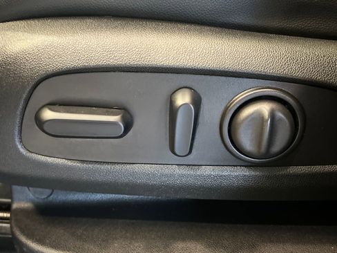 Used 2024 Chevrolet Equinox RS image 33