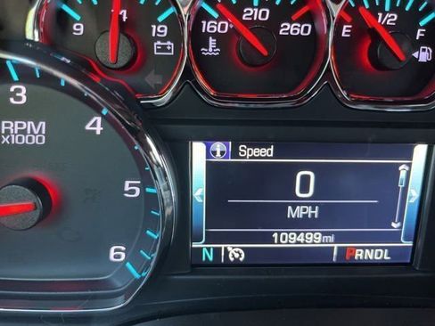 Used 2019 Chevrolet Tahoe LT RWD image 14