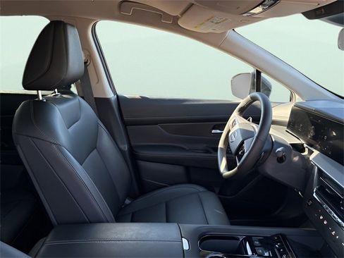 Used 2025 Nissan Murano SV image 11