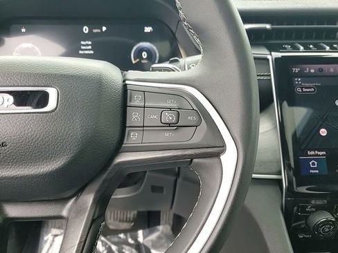 Used 2024 Jeep Grand Cherokee L Limited w/ Luxury Tech Group II image 18