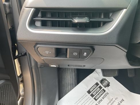 Used 2025 Kia K4 FWD image 21