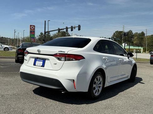 Used 2023 Toyota Corolla LE image 6