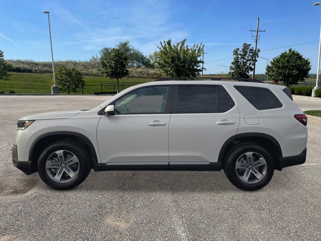 New 2026 Honda Pilot EX-L image 3
