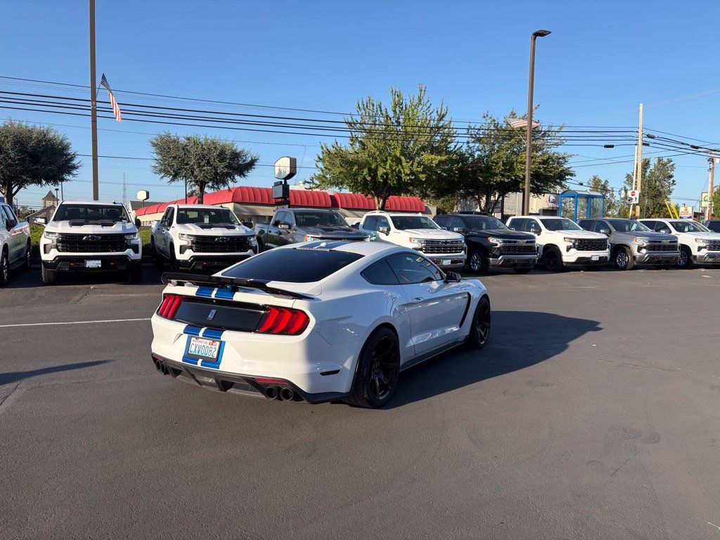 Used 2018 Ford Mustang Shelby GT350 w/ Electronics Package RWD image 5