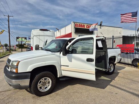 Used 2004 Chevrolet Silverado 2500 LS image 10
