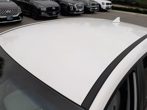 Certified 2023 Hyundai Kona SE FWD image 12