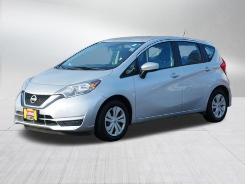 Used 2018 Nissan Versa Note SV image 3