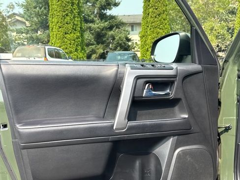 Used 2022 Toyota 4Runner Trail Special Edition AWD/4WD image 17