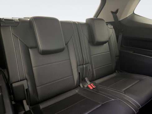 Used 2023 Volkswagen Atlas SE image 21