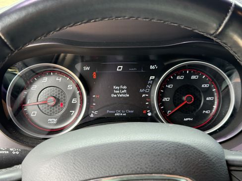 Used 2023 Dodge Charger SXT RWD image 18