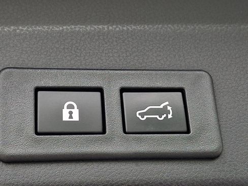 Certified 2023 Subaru Ascent Onyx Edition Limited AWD/4WD image 33