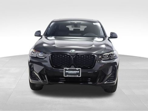 Certified 2025 BMW X4 xDrive30i w/ Premium Package image 8