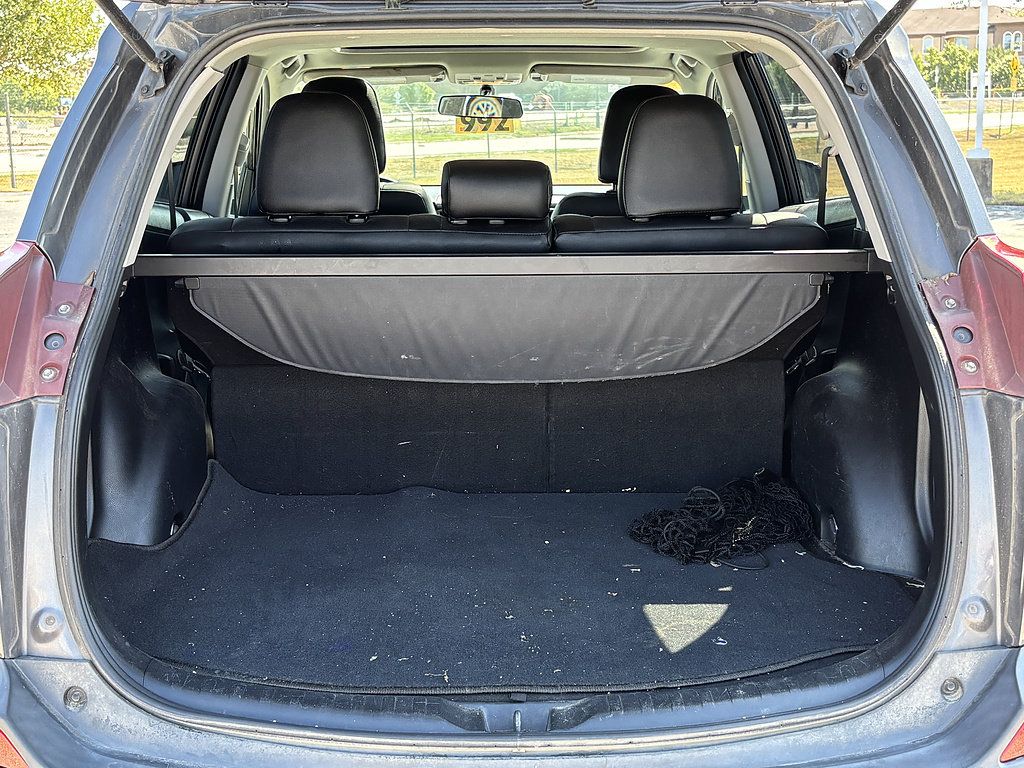 Used 2014 Toyota RAV4 XLE FWD image 6