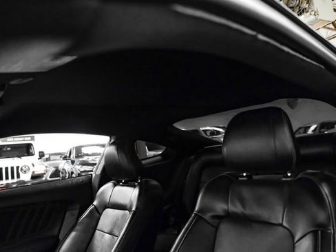 Used 2017 Ford Mustang GT Premium RWD image 30