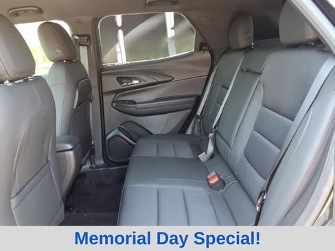 Used 2022 Chevrolet TrailBlazer RS AWD/4WD image 11