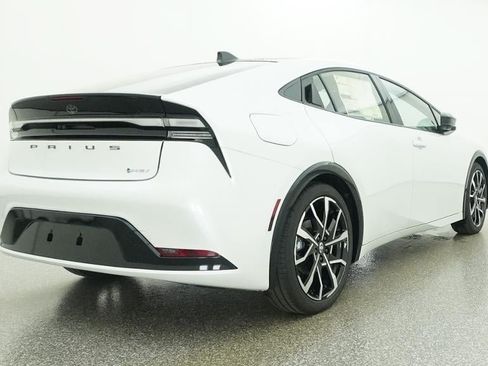 New 2027 Toyota Prius Plug-In Hybrid w/ Limited Premium Package FWD image 24