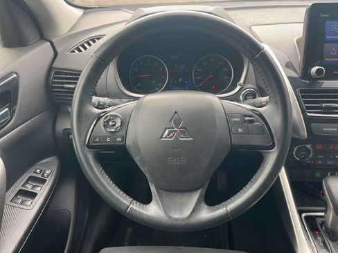 Used 2022 Mitsubishi Eclipse Cross SE image 11