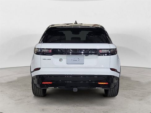 New 2025 Land Rover Range Rover Velar Dynamic SE image 4