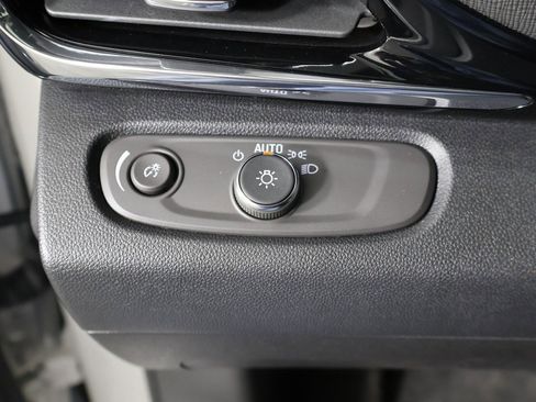 Used 2025 Buick Envista Avenir image 34