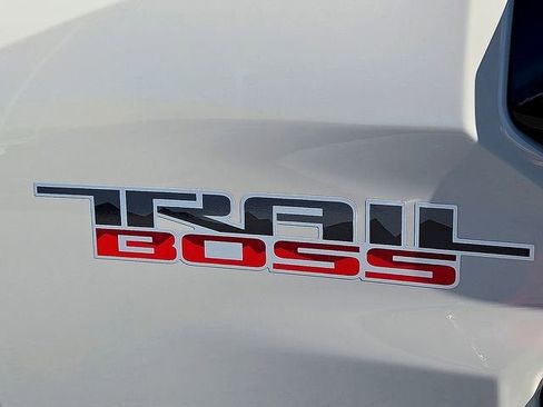 New 2026 Chevrolet Colorado Trail Boss AWD/4WD image 12
