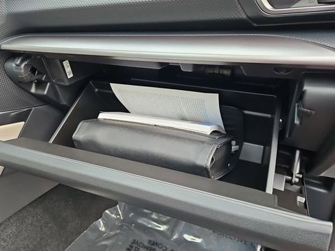 Used 2024 Subaru Forester Premium image 21