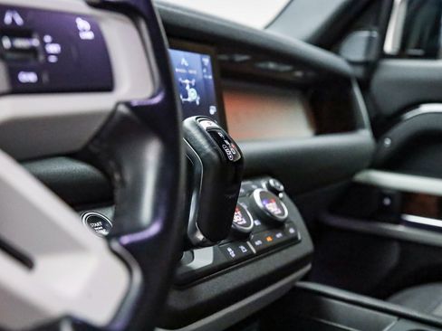 Used 2021 Land Rover Defender 90 X-Dynamic S image 20