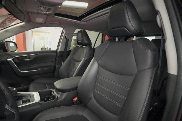Certified 2022 Toyota RAV4 XLE Premium AWD/4WD image 12