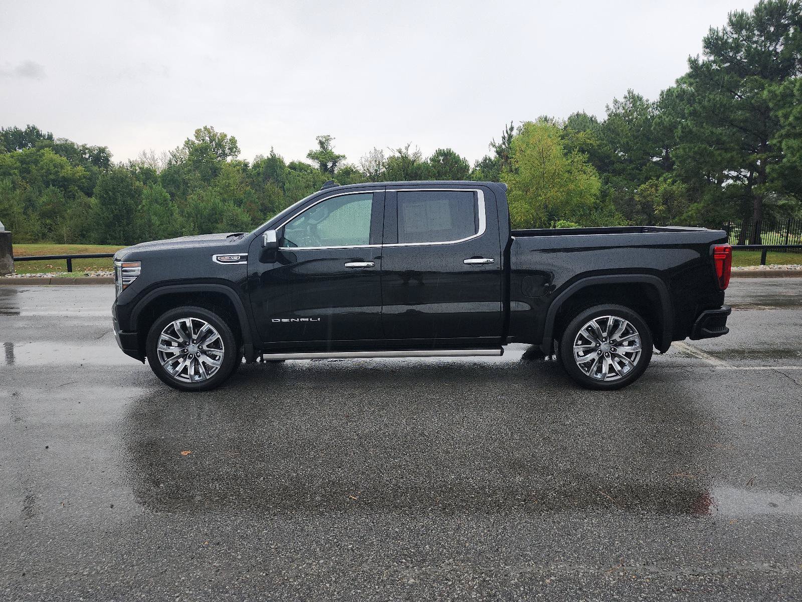 Certified 2025 GMC Sierra 1500 Denali w/ Denali Reserve Package AWD/4WD image 2