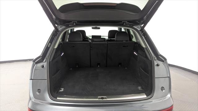 Used 2023 Audi Q5 e Premium Plus w/ Premium Plus Package AWD/4WD image 17