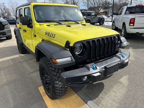 Used 2023 Jeep Wrangler Unlimited w/ Convenience Group image 8