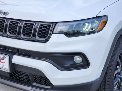 New 2026 Jeep Compass Latitude AWD/4WD image 9