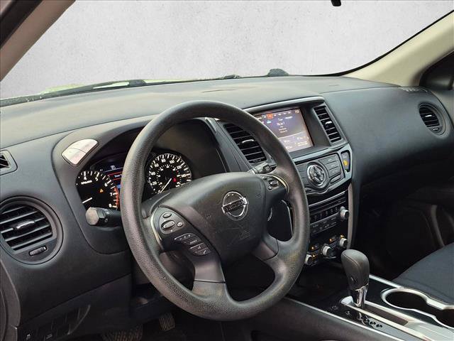 Used 2017 Nissan Pathfinder S FWD image 4