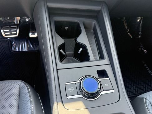 New 2026 Volkswagen Tiguan SE R-Line image 24