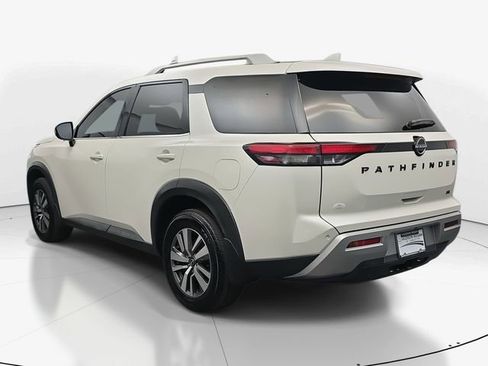 Used 2023 Nissan Pathfinder SL w/ Lighting Package (N92) image 7