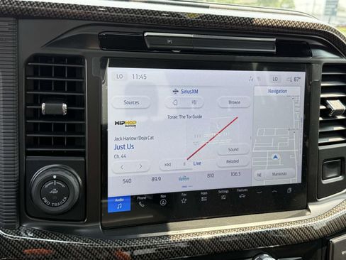 New 2025 Ford F150 Lariat w/ Equipment Group 502A High image 12