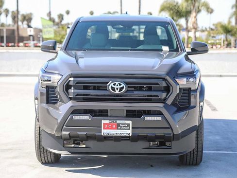 New 2026 Toyota Tacoma SR5 AWD/4WD image 3