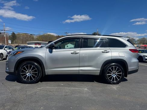 Used 2017 Toyota Highlander SE AWD/4WD image 15