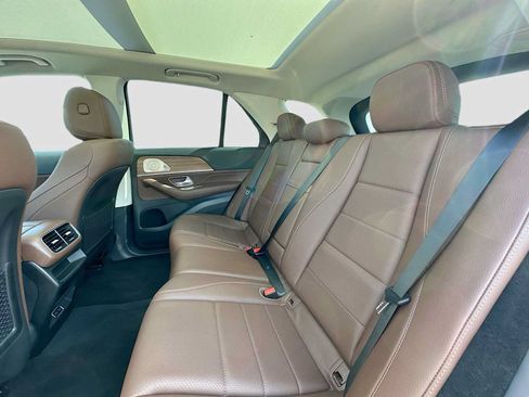 Used 2025 Mercedes-Benz GLE 350 4MATIC w/ AMG Line Exterior image 26