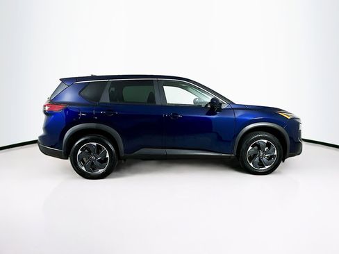 Used 2025 Nissan Rogue SV image 10
