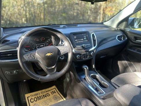 Used 2018 Chevrolet Equinox LT image 10