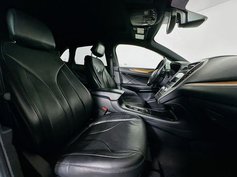 Used 2019 Lincoln MKC Reserve w/ MKC Climate Package image 32