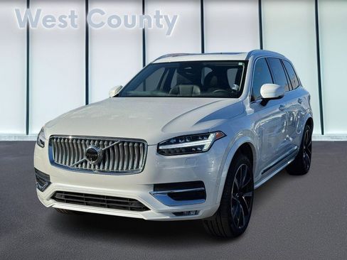 Certified 2024 Volvo XC90 B5 Plus w/ Protection Package Premier image 9