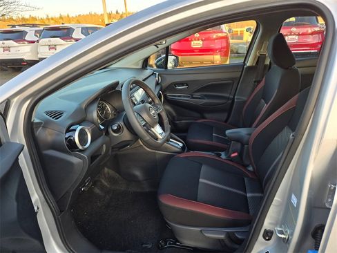 New 2025 Nissan Versa SR w/ Trunk Package image 8