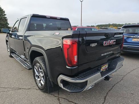 Used 2023 GMC Sierra 1500 SLT w/ SLT Premium Package image 3